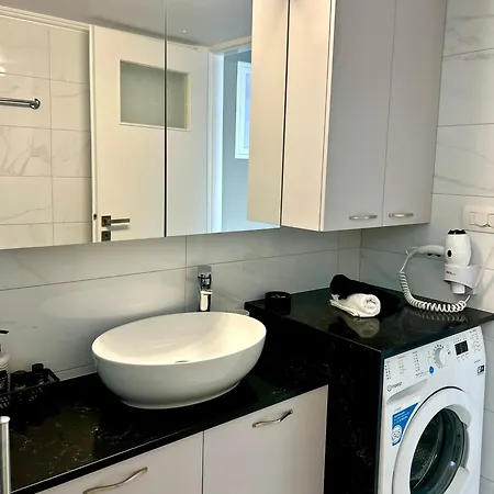 Nerina Chania * Chania (Crete)